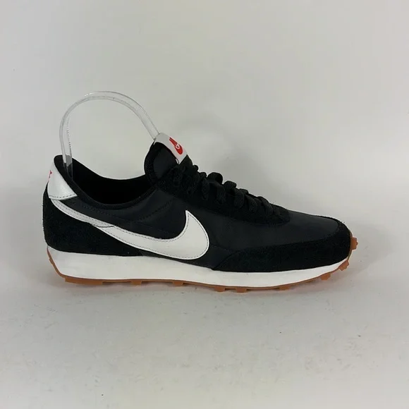 New Nike black white minimalist day break athletic sneakers women’s size 7.5 - Picture 2 of 8